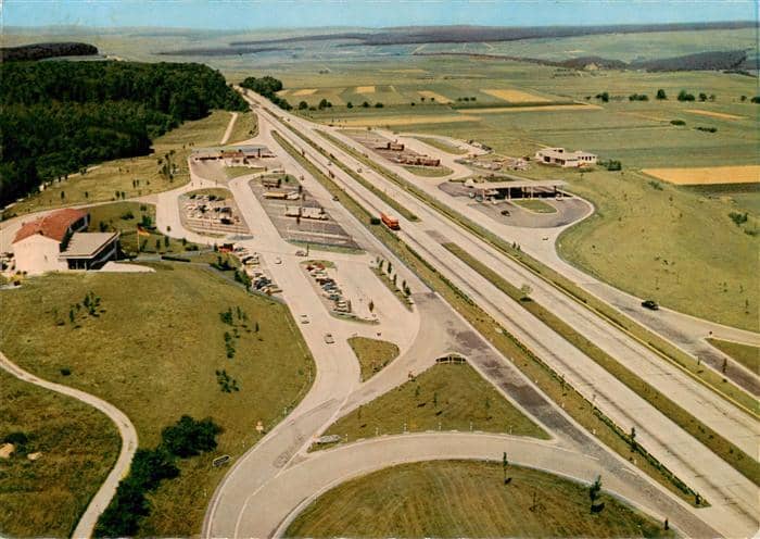 Autobahn Autostrada Autoroute Raststaetten Camberg – Ansichtskarte