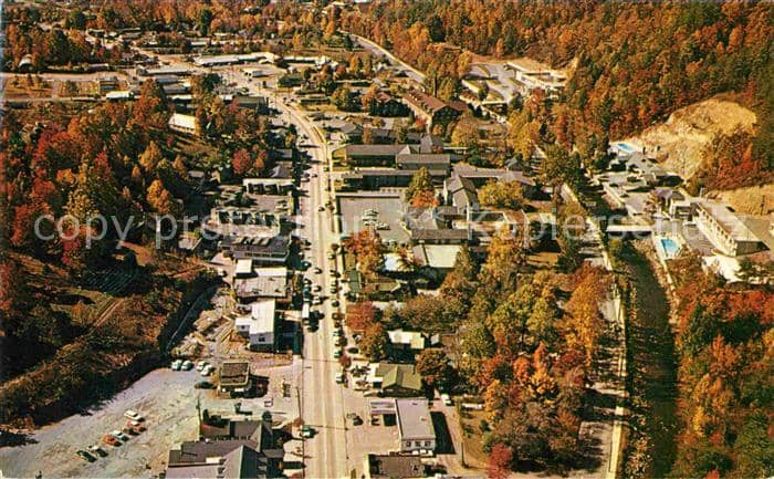 Gatlinburg Copter View Fliegeraufnahme – Ansichtskarte Gatlinburg