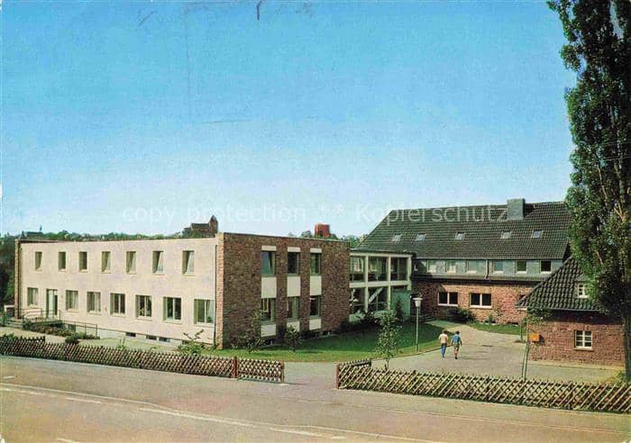 Rath Nideggen Jugendherberge Gebaeude Strasse Baeume Rheinland – Ansichtskarte Nideggen