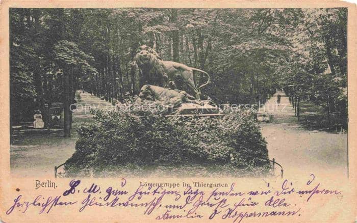 BERLIN  CITY Loewengruppe Thiergarten Skulptur Allee Baeume Passanten – Ansichtskarte Berlin