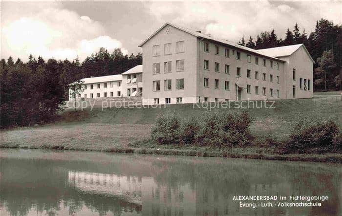 Bad Alexandersbad Volkshochschule Fichtelgebirge Teich Wald Gebaeude – Ansichtskarte Bad Alexandersbad