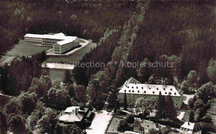 Bad Alexandersbad Volkshochschule Luftaufnahme Fichtelgebirge Wald Kurhaus Gebae – Ansichtskarte Bad Alexandersbad