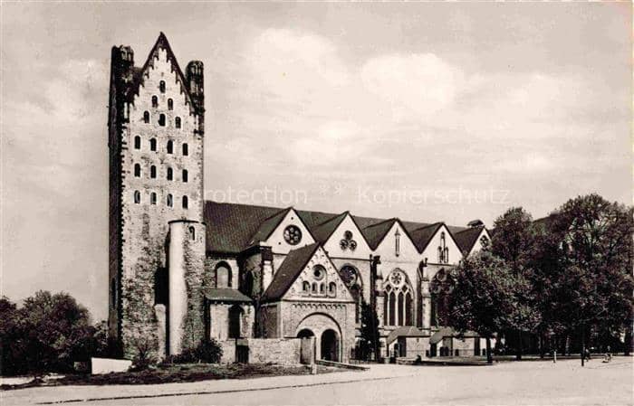PADERBORN NRW Dom Kathedrale Westturm Romanik Gotik Kirchenplatz Baeume – Ansichtskarte Paderborn