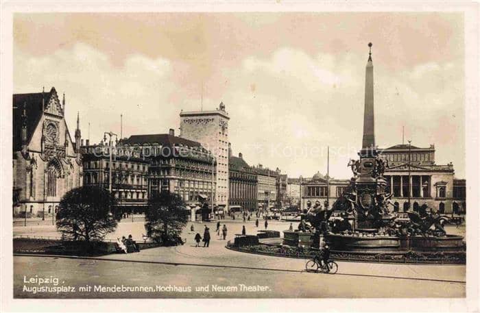 LEIPZIG Sachsen Augustusplatz Mendebrunnen Hochhaus Neues-Theater Passanten Fahr – Ansichtskarte Leipzig