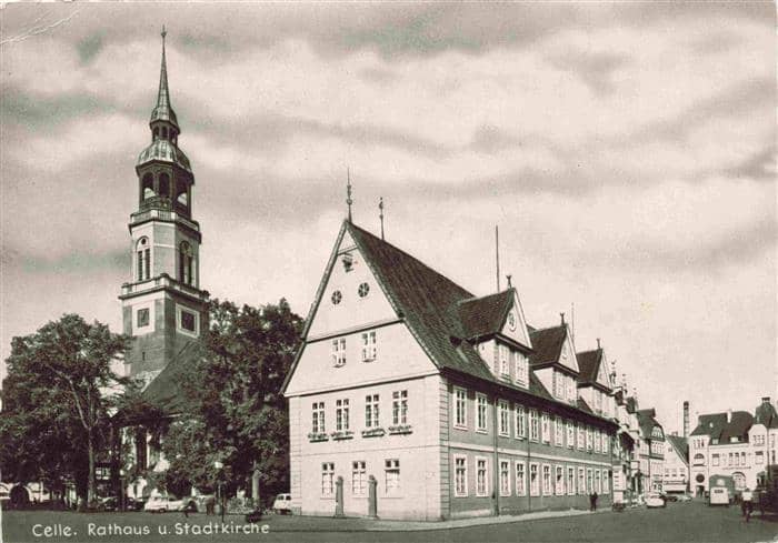 Celle  Niedersachsen Rathaus und Stadtkirche – Ansichtskarte Celle