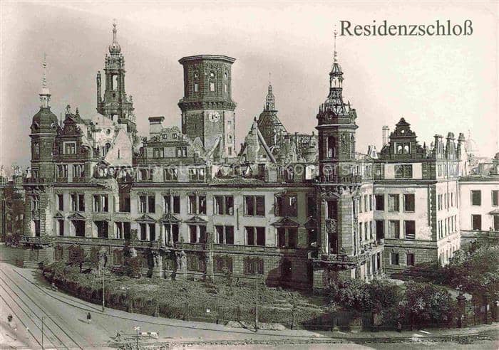 DRESDEN Elbe nach Zerstoerung 1945 Residenzschloss – Ansichtskarte Dresden Elbe