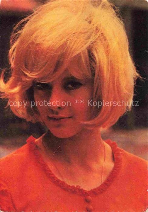 Musikanten Sylvie Vartan – Ansichtskarte
