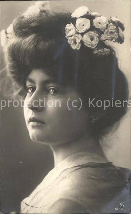 Mode Frau Frisur Blumen Portrait – Ansichtskarte