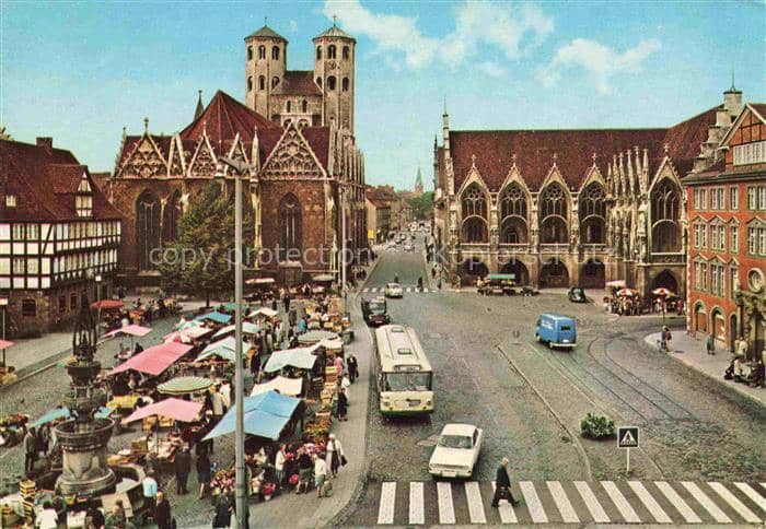 BRAUNSCHWEIG  Niedersachsen Altstadtmarkt Blick zur Kirche – Ansichtskarte Braunschweig