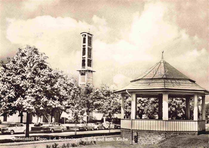 Haan Rheinland Parkanlage Pavillon Kirche Kirchturm Gartenstadt Autos Baeume Ras – Ansichtskarte Haan