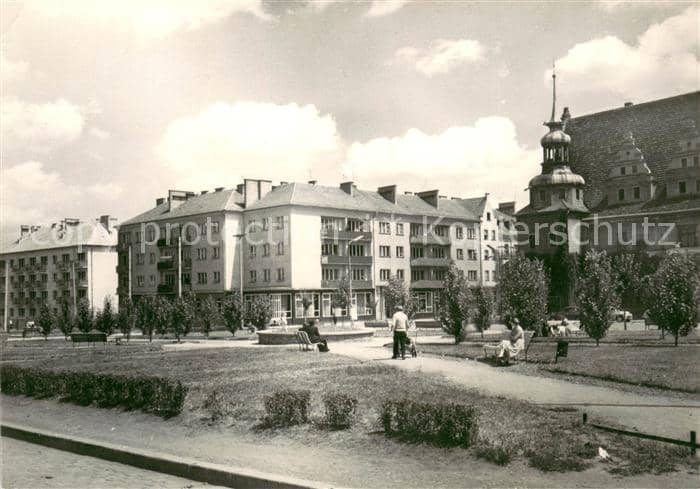 Brzeg Brieg Schlesien Rynek z prawej fragment ratusza – Ansichtskarte