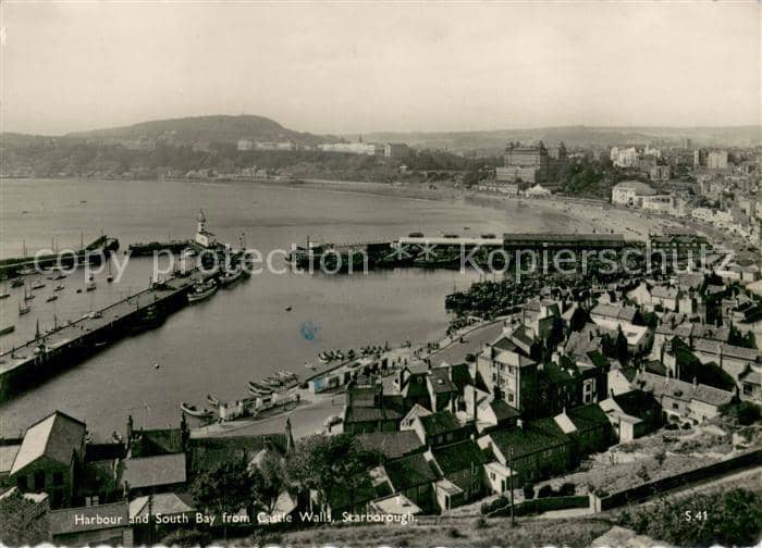 Scarborough UK Harbour and South Bay from Castle Walls Air view – Ansichtskarte Scarborough