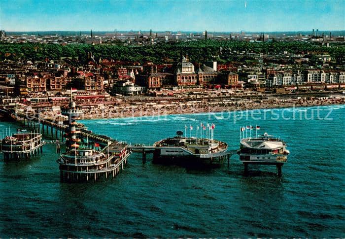 Scheveningen Fliegeraufnahme mit Seebruecke – Ansichtskarte Scheveningen