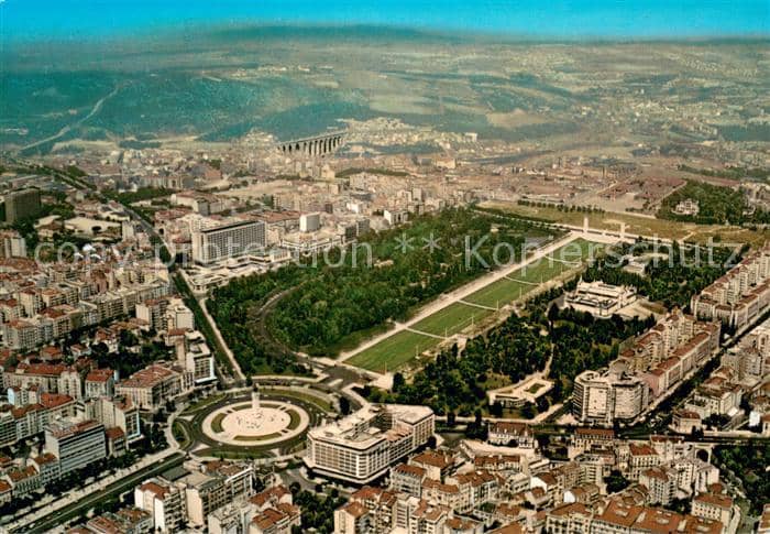Lisboa Marquis of Pombal's Square and Eduardo VII Park aerial view – Ansichtskarte