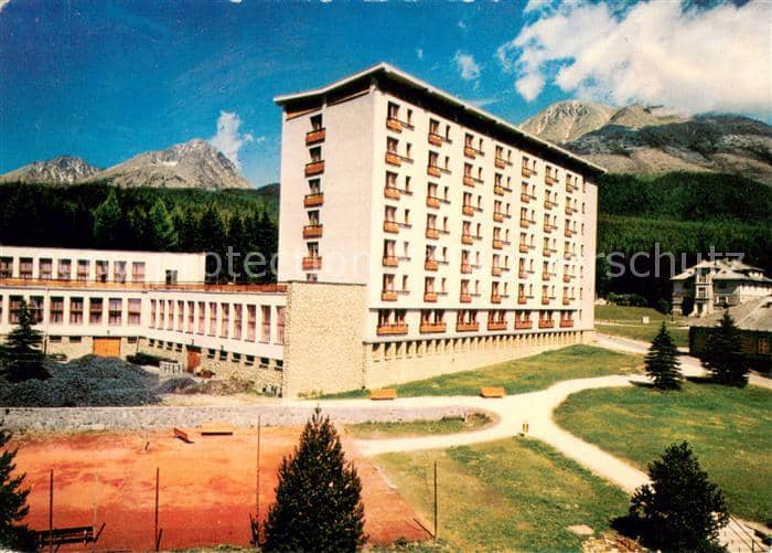 Vysoke Tatry Tatranske Zruby Vojenska zotavovna v pozadi Koncista Gerlachovsky a – Ansichtskarte