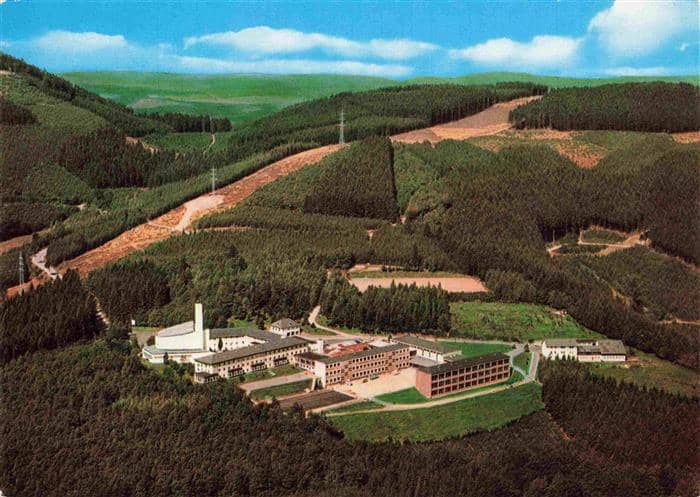 Lennestadt Missionshaus Maria Koenigin Fliegeraufnahme – Ansichtskarte Lennestadt
