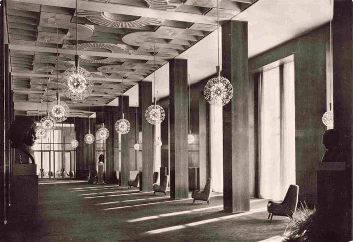 LEIPZIG Sachsen Opernhaus Parkett-Foyer Foyer Kronleuchter Innenraum Sitzmoebel – Ansichtskarte Leipzig