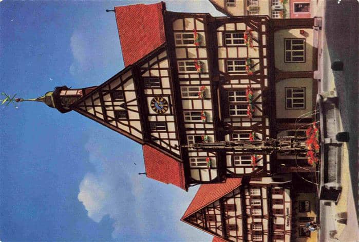Urach Bad Rathaus mit Marktbrunnen Fachwerkhaeuser Altstadt – Ansichtskarte Urach