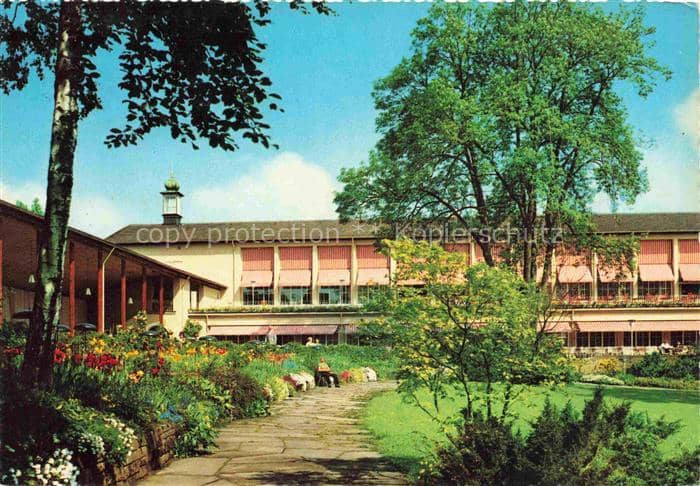 FREUDENSTADT BW Kurhaus Kurpark Garten Blumenbeete Terrasse Birke Kurgaeste Rase – Ansichtskarte Freudenstadt