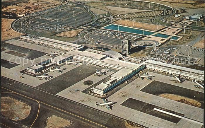 Airport Aeroporto Flughafen New York International Airport Fliegera – Ansichtskarte