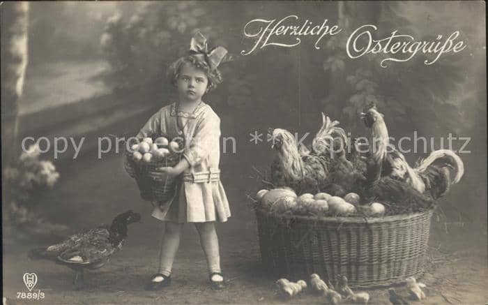 Foto HB Nr. 7889/3 Kind Mädchen Hühner Hahn Küken E – Ansichtskarte