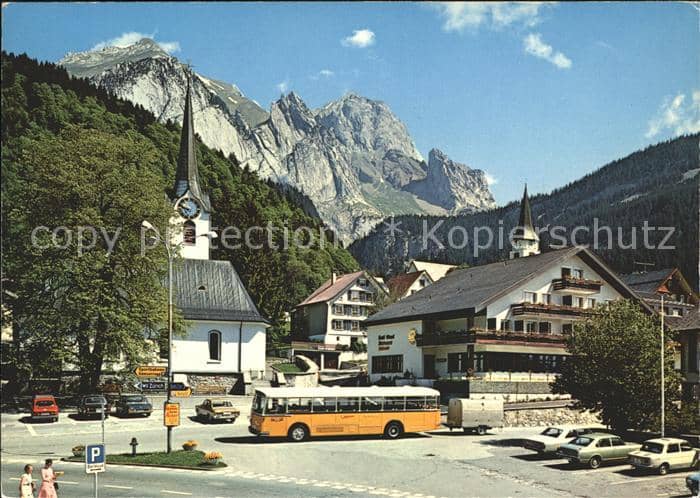 Postbus Wildhaus Postplatz – Ansichtskarte