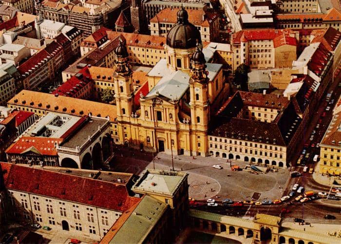 Muenchen Bayern St Kajetan Theatinerkirche Fliegeraufnahme – Ansichtskarte München