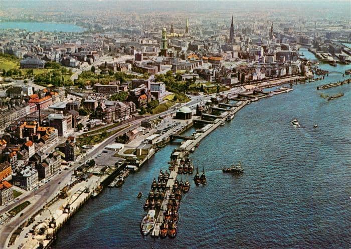 HAMBURG  CITY Hafen und Stadt Fliegeraufnahme – Ansichtskarte Hamburg