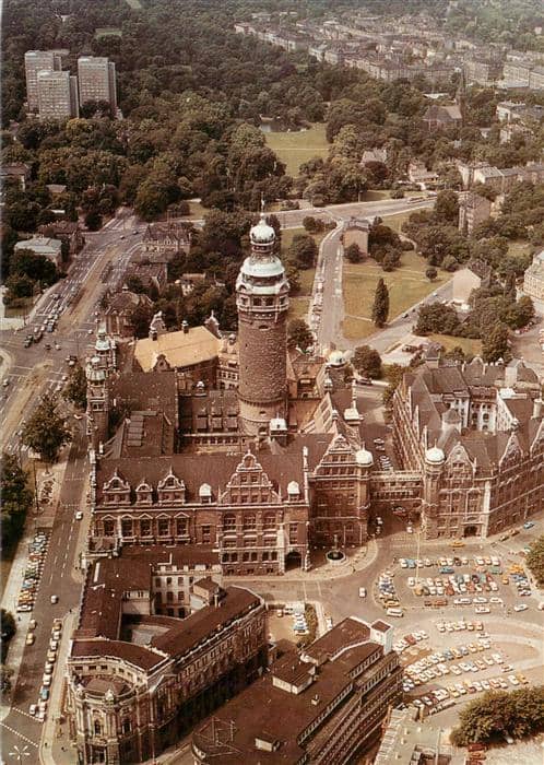 LEIPZIG Sachsen Neues Rathaus Fliegeraufnahme – Ansichtskarte Leipzig