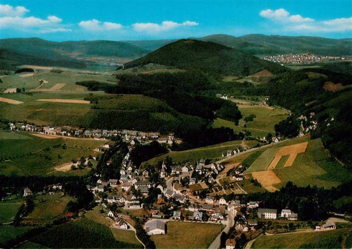 Oberkirchen Sauerland Schmallenberg Fliegeraufnahme – Ansichtskarte Schmallenberg