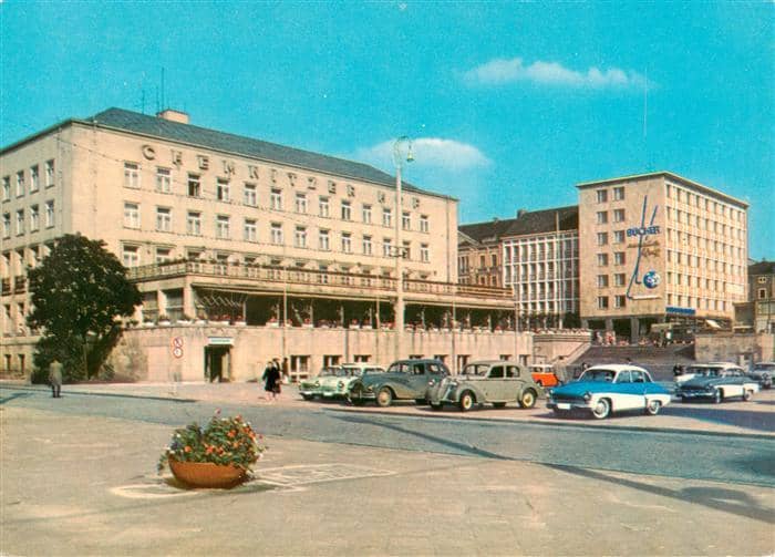 Karl-Marx-Stadt CHEMNITZ Theaterplatz Chemnitzer-Hof Interhotel Strassenszene Au – Ansichtskarte Chemnitz