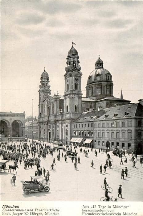 Muenchen Bayern Feldherrnhalle und Theatinerkirche – Ansichtskarte München