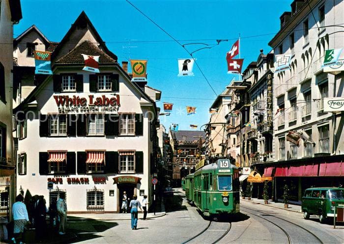 Strassenbahn Basel – الوجه الأمامي