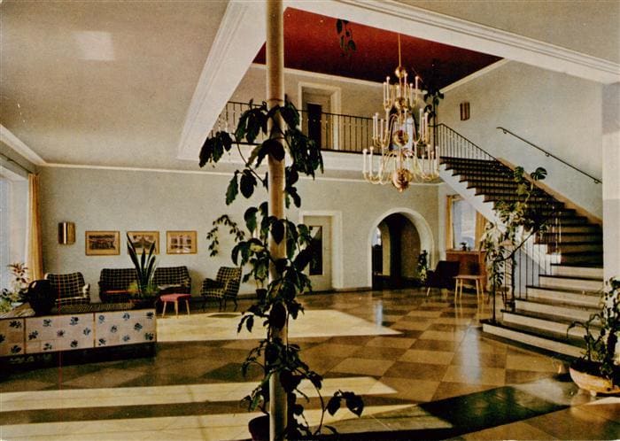 FREUDENSTADT BW Ferienheim Urlaubskasse-Bauwirtschaft Lobby Treppe Kronleuchter – Vorderseite
