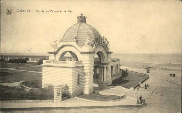 Ostende Oostende Entree du Palace et la Mer