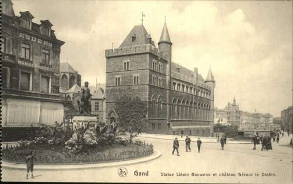 Gand Belgien Statue Lievin Bauwens chateau Gerard le