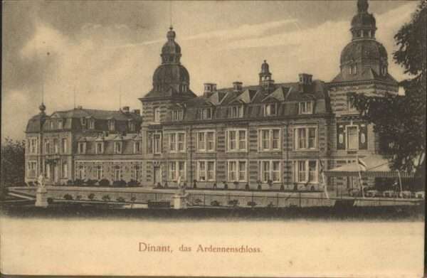 Dinant Wallonie das Ardennenschloss