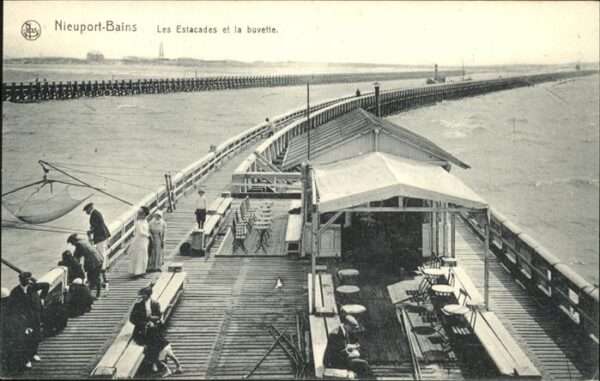 Nieuport-Bains Estacades et la buvette