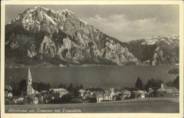 Altmuenster Salzkammergut Traunsee Traunstein