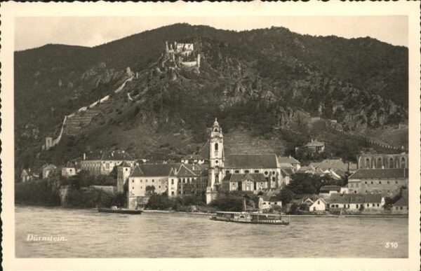 Duernstein Wachau Schiff