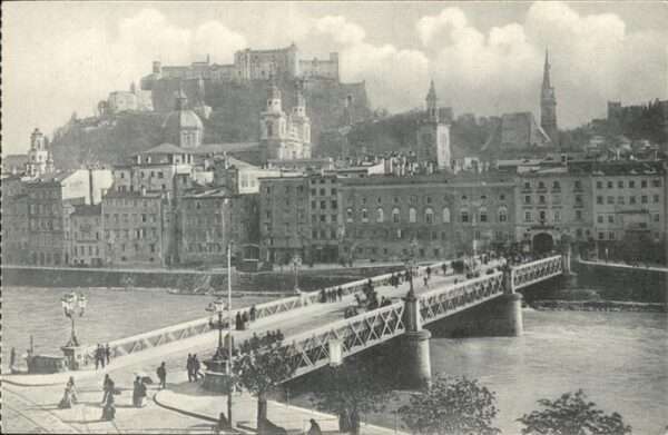 Salzburg Oesterreich Stadtbrücke Festung