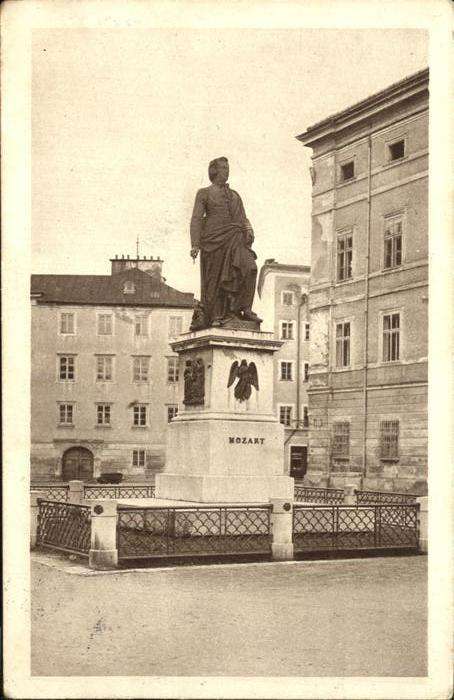 Salzburg Oesterreich Mozartdenkmal