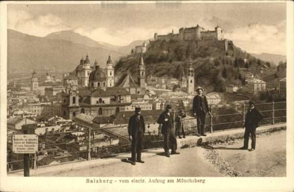 Salzburg Oesterreich Elektrischer Aufzug Mönchsberg