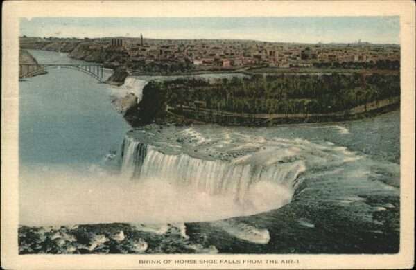 Niagara Falls New York Brink of Horse Shoe Falls