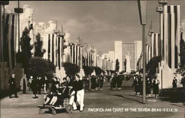 San Francisco California Pacifica Court of the Seven Seas