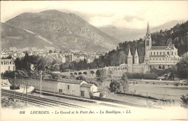 Lourdes Hautes Pyrenees Le Grand et le Petit Jer