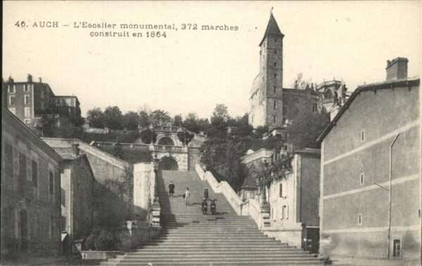 Auch Escalier monumental
