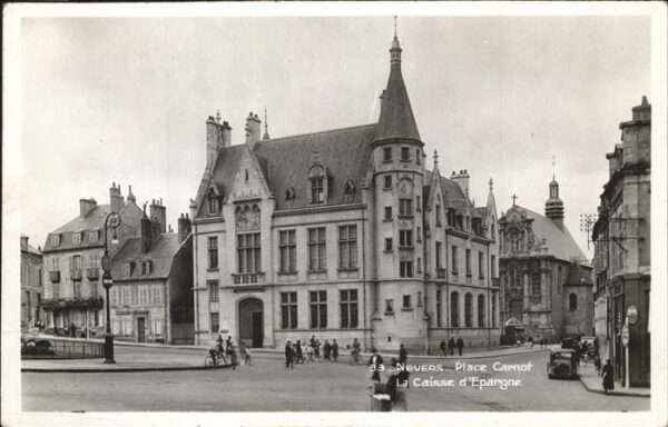 Nevers 58 Place Carnot
Caisse d`Epargne