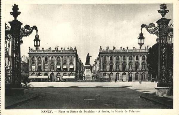 Nancy Lothringen Place et Statue de Stanislas