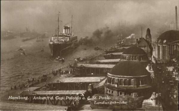 Dampfer Oceanliner Cap Polonia Hamburg Landungsbrücke